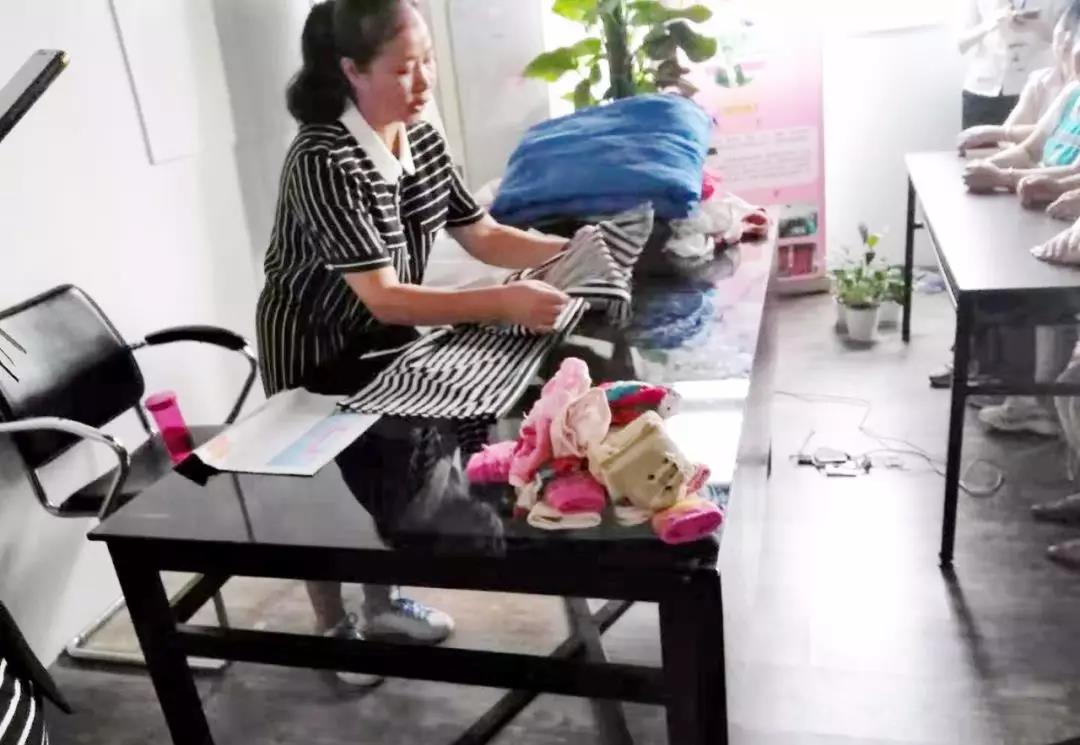 ��ķ��ɩ�ؠt����ɳ��B(t��i)����ȸ����ĩ��Ӗ(x��n)���c(di��n)æ��